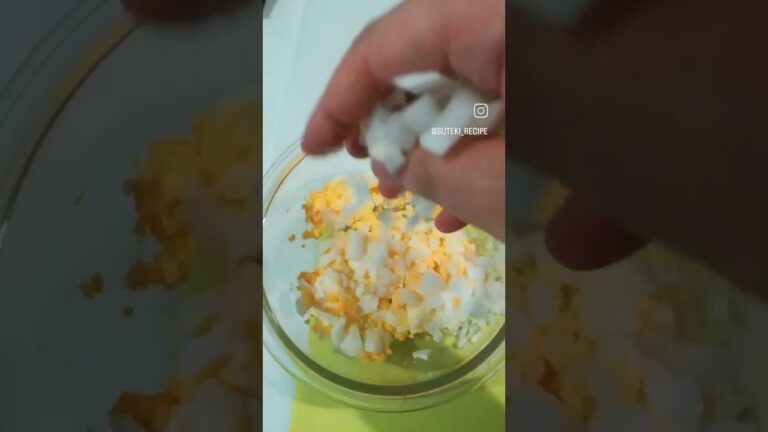 タルタルソース🐣玉ねぎはあえて水にさらさない🧅最後にパセリをたっぷりかけてます🌿クックパッドのレシピです🍳