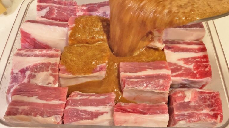 骨付き牛バラ肉に煮込むぞ！韓国料理カルビチムを自宅で作る。