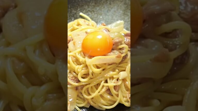 やきとり缶で簡単！チキンマヨパスタ✨ フライパンひとつで作るコクうまパスタです🐣⁡詳しいレシピはインスタもしくはブログをご覧下さい🙌#飯テロ #shorts #簡単レシピ #料理動画 #パスタ