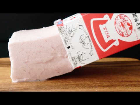 牛乳パックを丸ごと使った豪快ないちごミルクプリン！