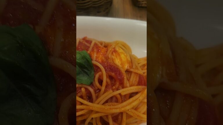 🍅オーガニックトマトとモッツァレラチーズのトマトソースパスタ🍅【JunJun】#shorts #afternoontea #パスタ #トマトパスタ #チーズ #ディナー #dinner #美味しい