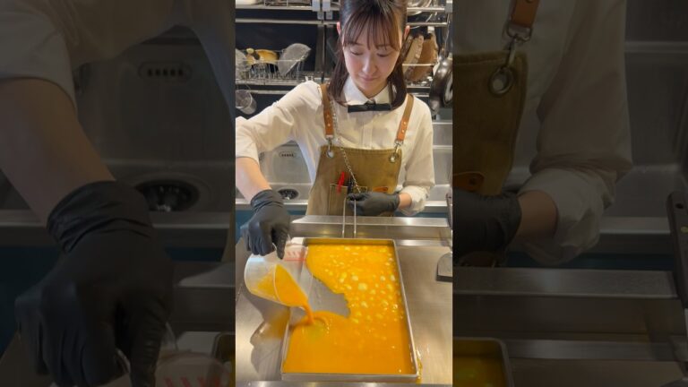 Egg rolled omelette 🍳 明太子 in だし巻き玉子