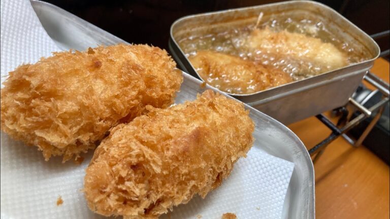 カニクリームコロッケと胸カラを揚げてハイボールをキメるだけの動画