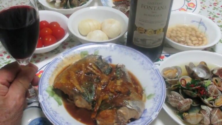 サバのミソ煮は定番和食
