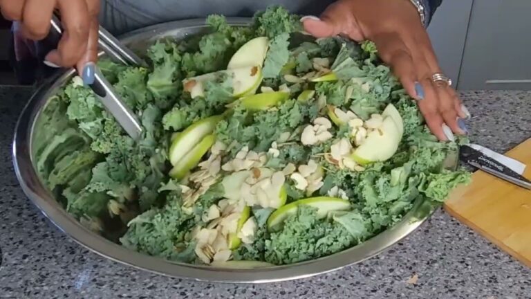 アップルケールクランチサラダ