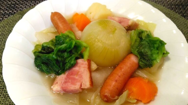 冷蔵庫のお野菜を一掃するポトフ。冬の定番料理。
