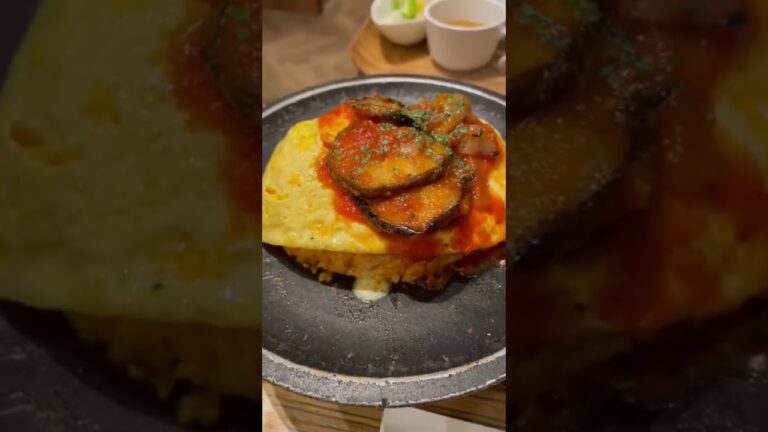 ショート動画　【石焼きオムライス】#ショート #shorts ＃熱々　＃オムライス　＃卵　#egg ＃フワフワ　＃元町ドリア　＃神戸　#kobe ＃卵料理