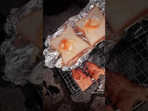 【キャンプ飯】ベーコンエッグチーズトースト