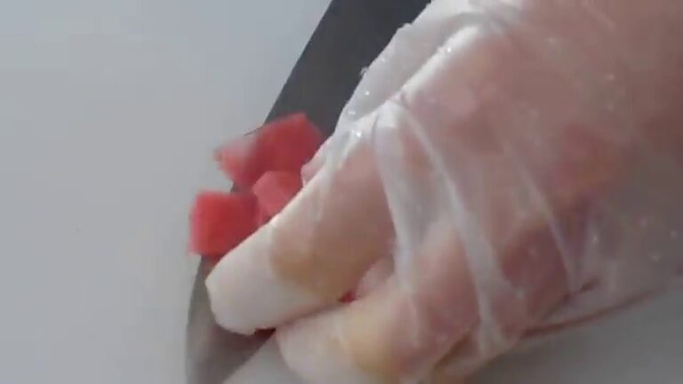 赤かぶ漬け 試食カット！