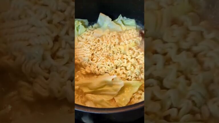 【S57】簡単!サリ麺を○ッポロ一番塩ラーメンに!!／Change the sari noodles to the flavor of Sapporo Ichiban Shio Ramen!!🥢　ヒデ