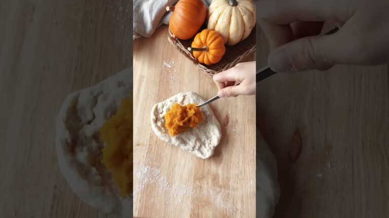 Pumpkin Bread - カボチャパン (Recipe in Caption)
