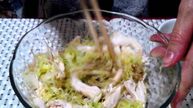 【超簡単な基本混ぜるだけ料理】鶏とキャベツの実山椒和え
