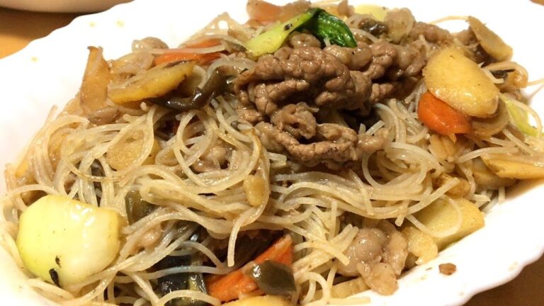 牛肉ビーフン Rice Noodles with Beef 🥩