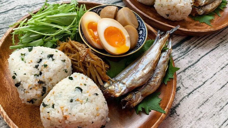 サラリーマンが出勤前に作る朝ごはん【和食プレート】