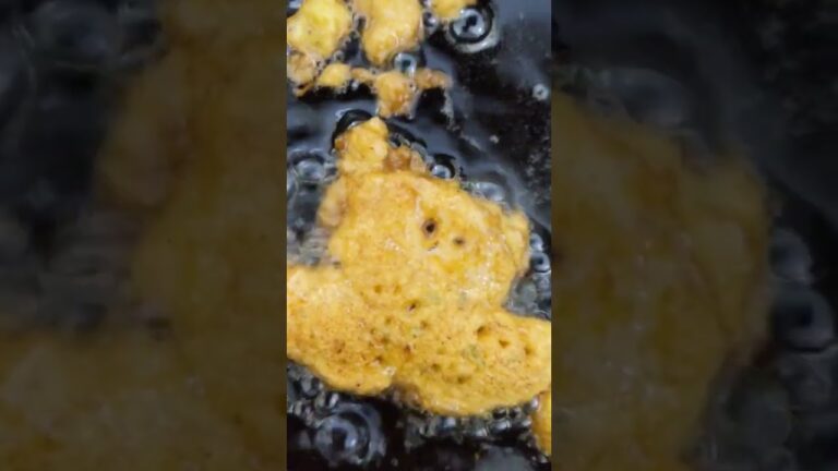 スパイシーフライドチキンの余った衣でドーナツ #スパイシーフライドチキン #スパイシーチキン #フライドチキンの衣 #ドーナツ