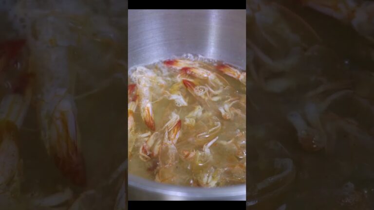 根根菜菜【筍・桜風味】と殻付き海老で春らしい炊き込みご飯 #根根菜菜 #炊き込みご飯の素 #料理