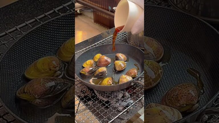 炭火焼きではまぐりの酒蒸し【cooking】【ASMR】  #みっちょす #mitchoos #電子レンジ