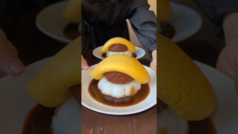 まんまるハンバーグが乗ったお手本のようなふわとろオムライス🍳#福岡グルメ #shorts #オムライス #japanesefood #egg #japan