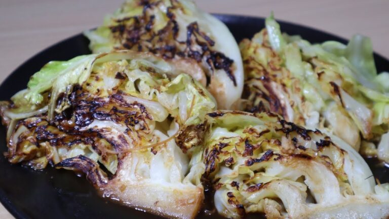 バターで焼く春キャベツステーキが旨すぎる！
