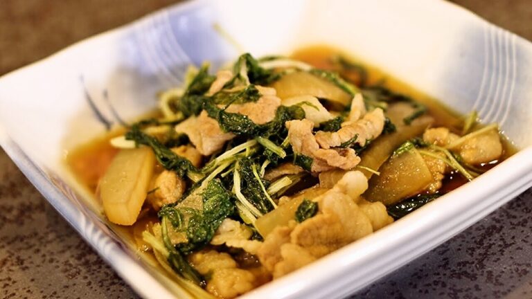 簡単！豚肉と水菜の煮物【モデル料理講師が教えるレシピ】【イケメシ】講師：小川優衣