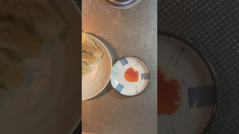 辣油入れすぎて辛くなったタレに砂糖入れたら滅茶苦茶うまくなってからタレに砂糖入れるんやけど俺だけかな？