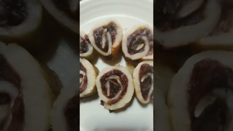 小麦粉焼いてあんこをのせてグルグル巻くだけ子供も簡単に作れて楽しい。中身は色々変えて楽しんでね