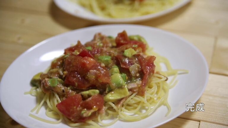 トマトとアボガド冷製パスタ
