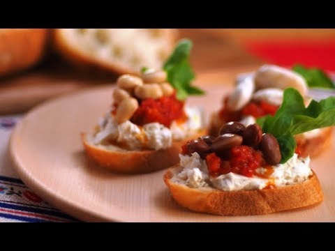 23 豆とクリームチーズのカナッペ