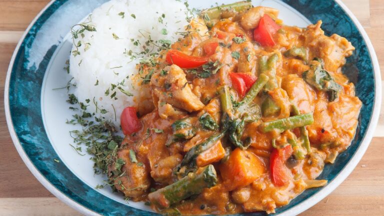 ツルムラサキの夏野菜チキンカレーの作り方