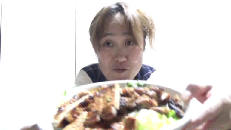 豚みそ炒めと里芋のお味噌汁【あっちゃん☆’ｓキッチン】