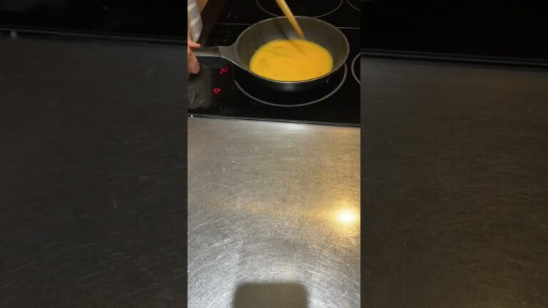 【あっと言う間に完成！】ふわとろオムそば✿#shorts #cooking #cook #料理 #料理動画 #dinner #ごはん #レシピ #おうちごはん