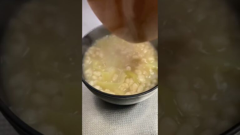 味噌汁に天かすと七味 我家の定番です #shorts