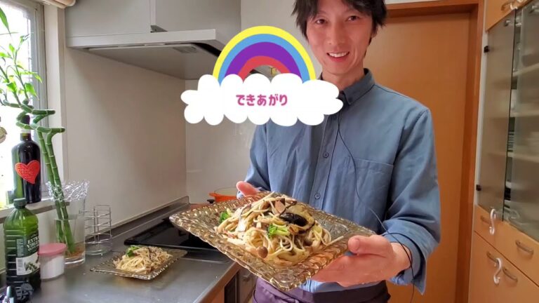 お家キッチン！ キノコとナスとブロッコリーのペペロンチーノです。