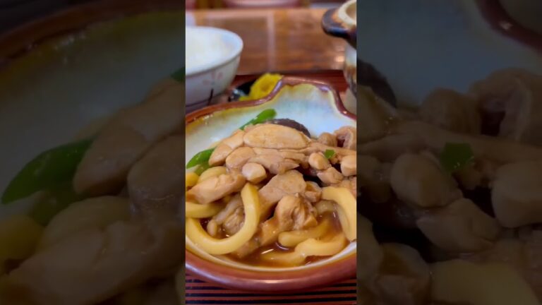 名古屋最強の味噌煮込みうどん‼️ めんすずは出汁が濃厚でめっちゃ美味しい✨✨