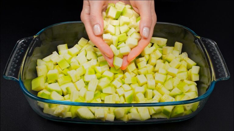 I could eat this zucchini dish every day! The easiest dinner recipe!