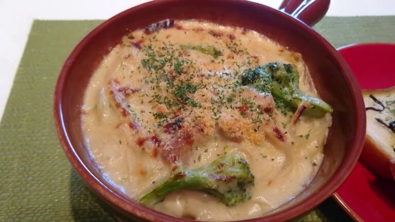 マカロニグラタンと塩昆布のトースト