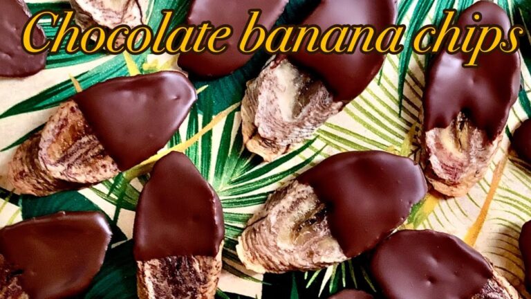 材料2つ、揚げないチョコバナナチップスの作り方／How to make chocolate banana chips.