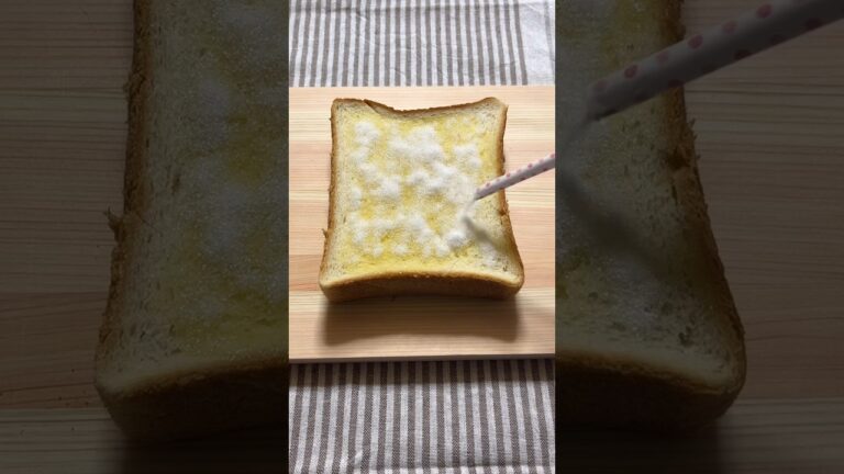 5分で作れる超簡単シュガーバタートーストの作り方🍞#shorts #食パンアレンジ #トースト