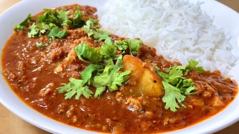 豚挽肉とじゃがいものカレー Pork Keema Curry with Potatoes 🍛