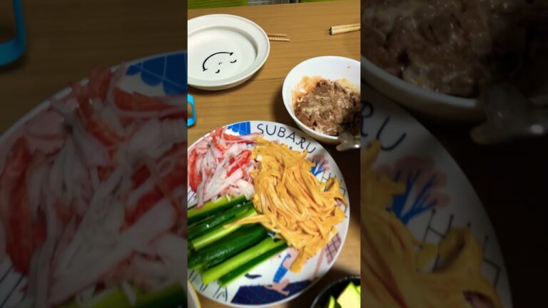 #手巻き寿司 #鰹のタタキ #まぐろ #ミートボールマヨ #かにかま #きゅうり #ツナマヨ #納豆 #アボカド