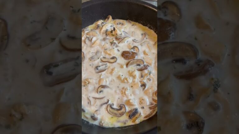 チキンのビーフストロガノフを作りました☺️😋美味しい！