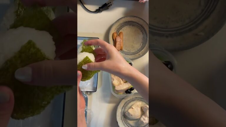 サラダチキンとおにぎり#shorts