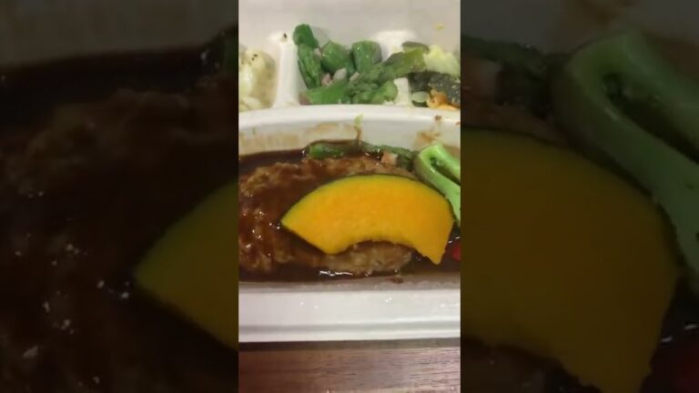 【nosh】ハンバーグと温野菜のデミ！！！
