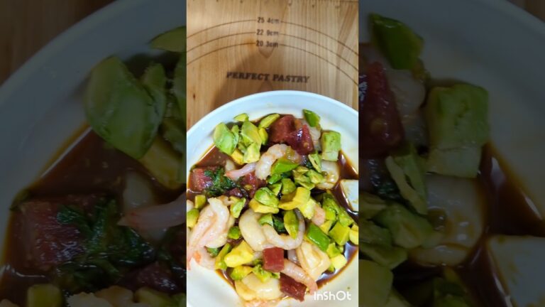 海鮮漬け丼を作ってみたよ！マグロ・ホタテ・甘エビ・アボカドの海鮮丼です！