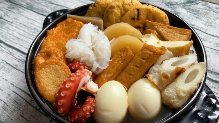 サラリーマンが休日に作るお昼ごはん【おでん】