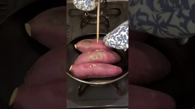 【焼き芋】フライパンで焼く　#shorts