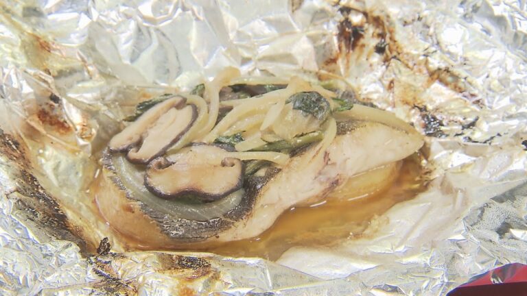 「カレイのホイル焼き レモン風味ソース」（2020年11月10日）