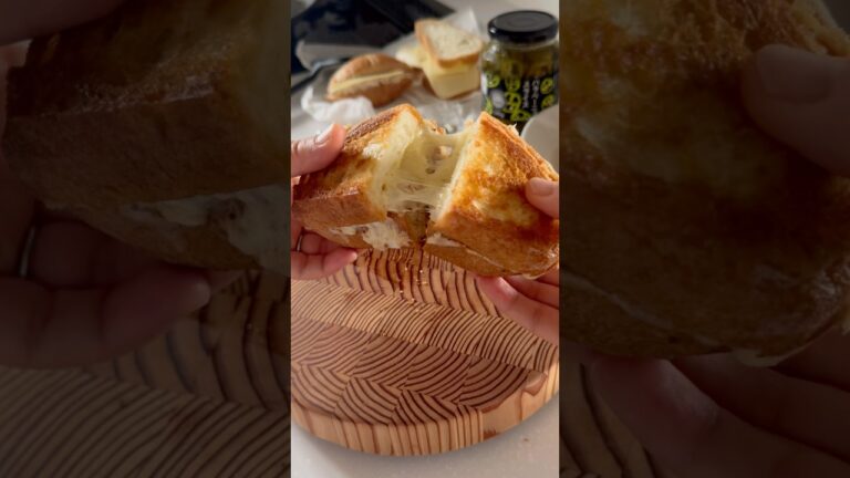 [jamine kitchen]お家で贅沢ホットサンド | ツナメルト| サンドイッチ | #tunamelt #sandwich #샌드위치 #shorts #cooking