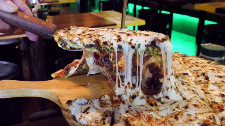 파전에 치즈가 딱! 김치전에 치즈가 딱! (cheese pajeon, kimchi jeon, ねぎのチヂミ , 葱煎饼) / korean street food / 부산 경성대