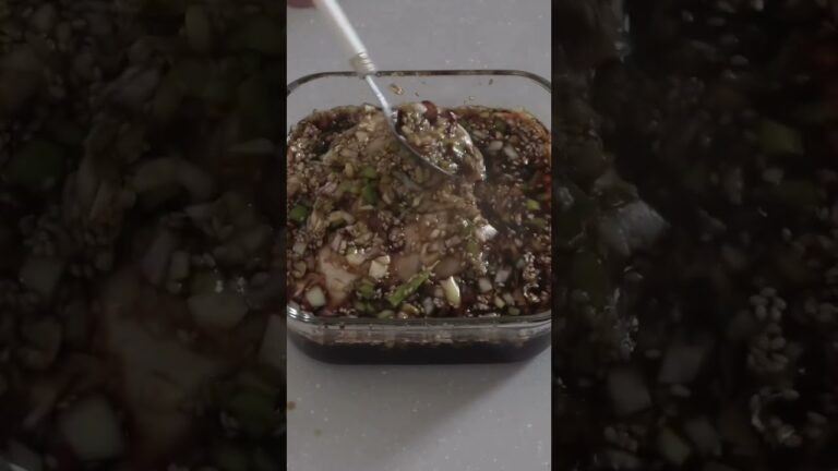 超危険！ご飯にもお酒にも！蒸し鶏の麻薬漬け【節約ごはん おうちごはん おかず 料理 レシピ 簡単レシピ 今日のごはん 作り置き】